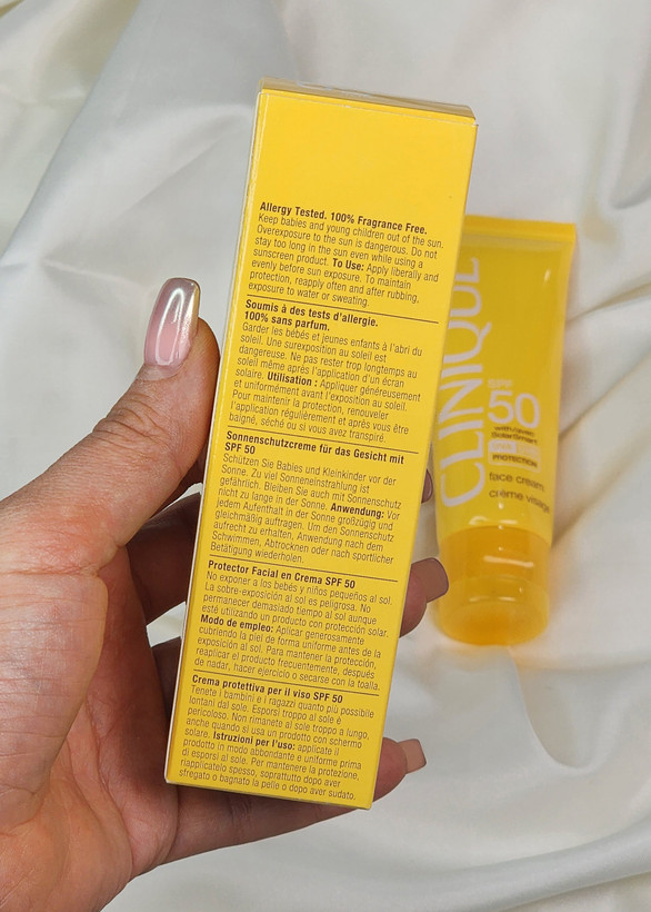 کرم ضد آفتاب کلینیک SPF50